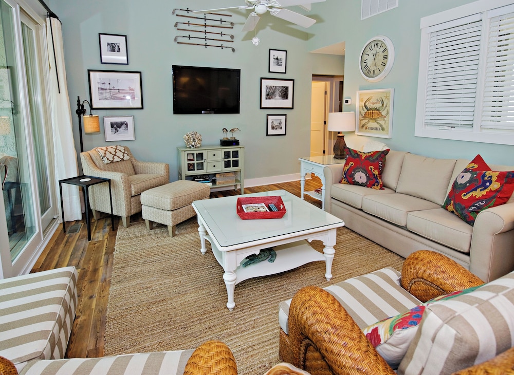 1596 Lagoon Villas at The Sea Pines Resort - photo 7