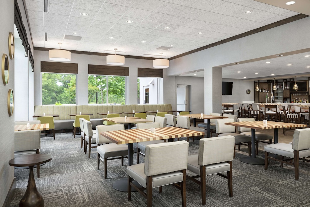Hilton Garden Inn Greenville - photo 23