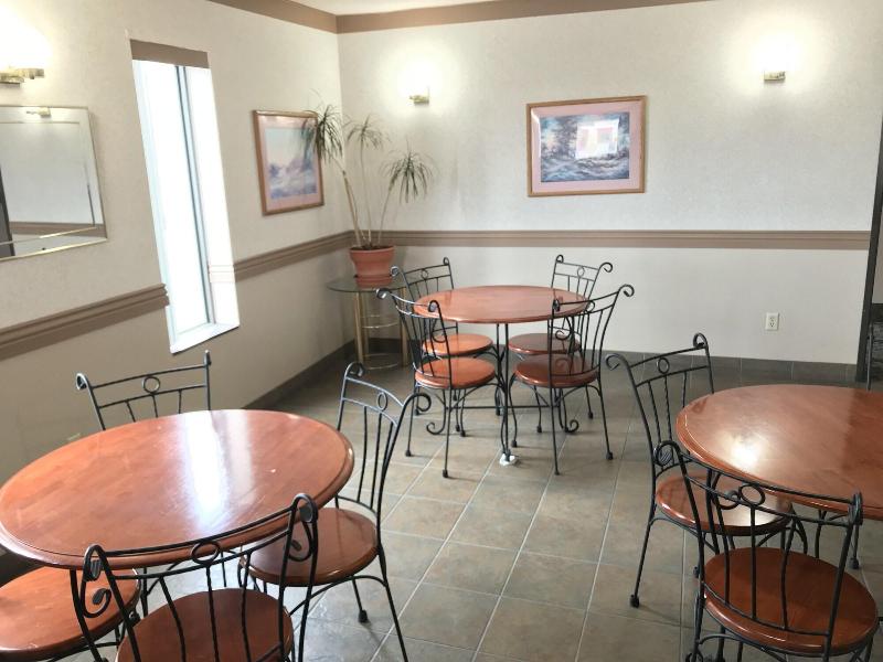 Burlington Stay Inn - photo 14