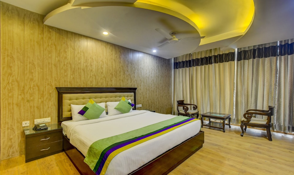 Treebo Elysee Patel Nagar - carbon neutral hotel in Dehra Dun
