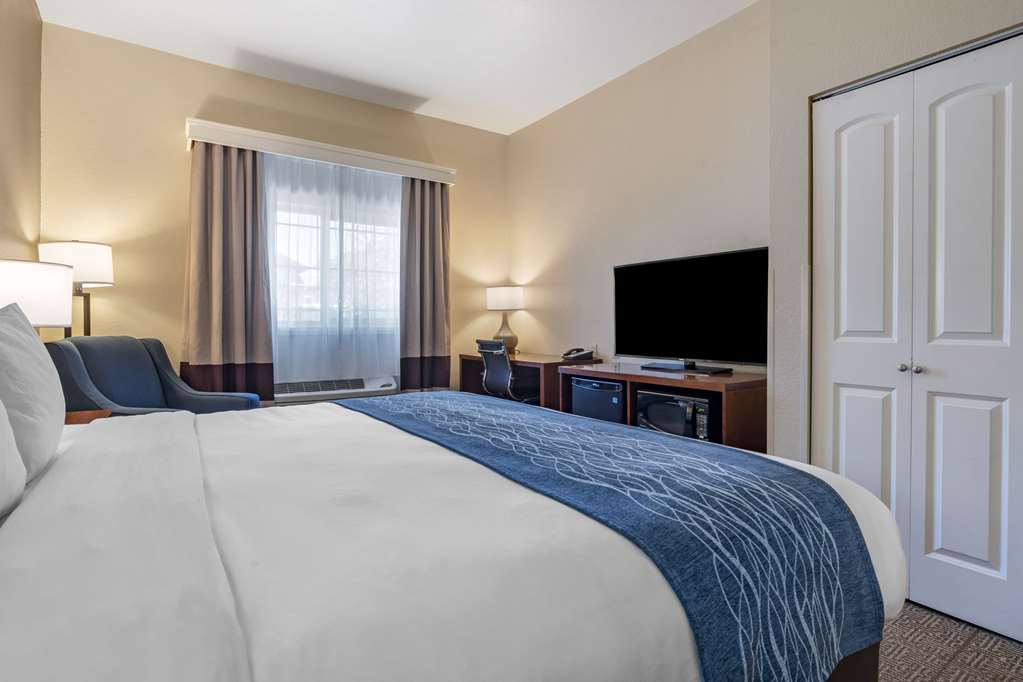 Comfort Inn & Suites Ukiah Mendocino County - photo 17