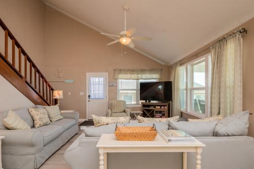 Into The Mystic by Oak Island Accommodations - photo 42