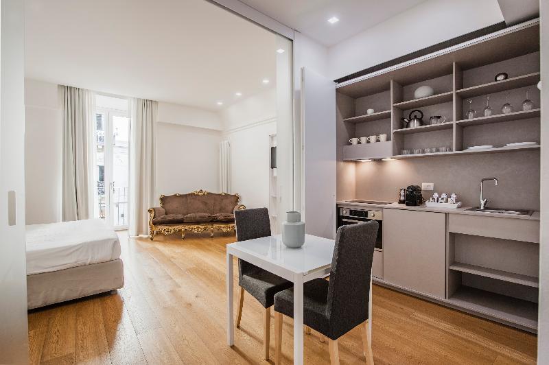 RG7 Apartments — 4-Star Luxury Hotel in Catania, Italy