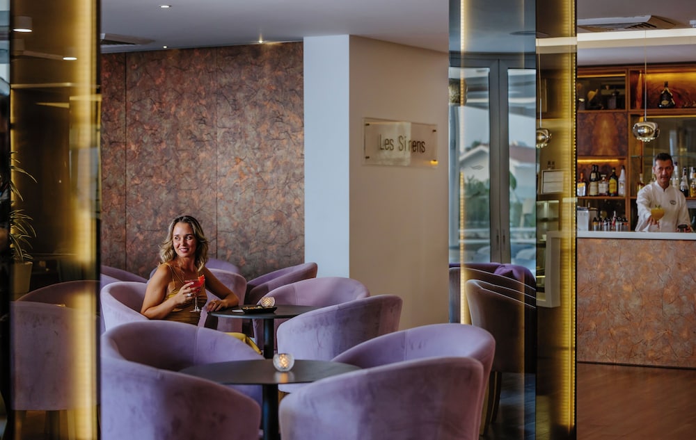 מזון ומשקאות