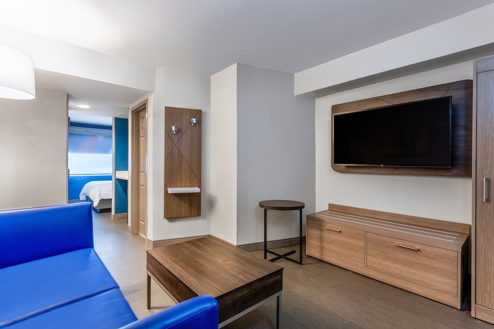Holiday Inn Express Clearwater East Icot Center by IHG - photo 20