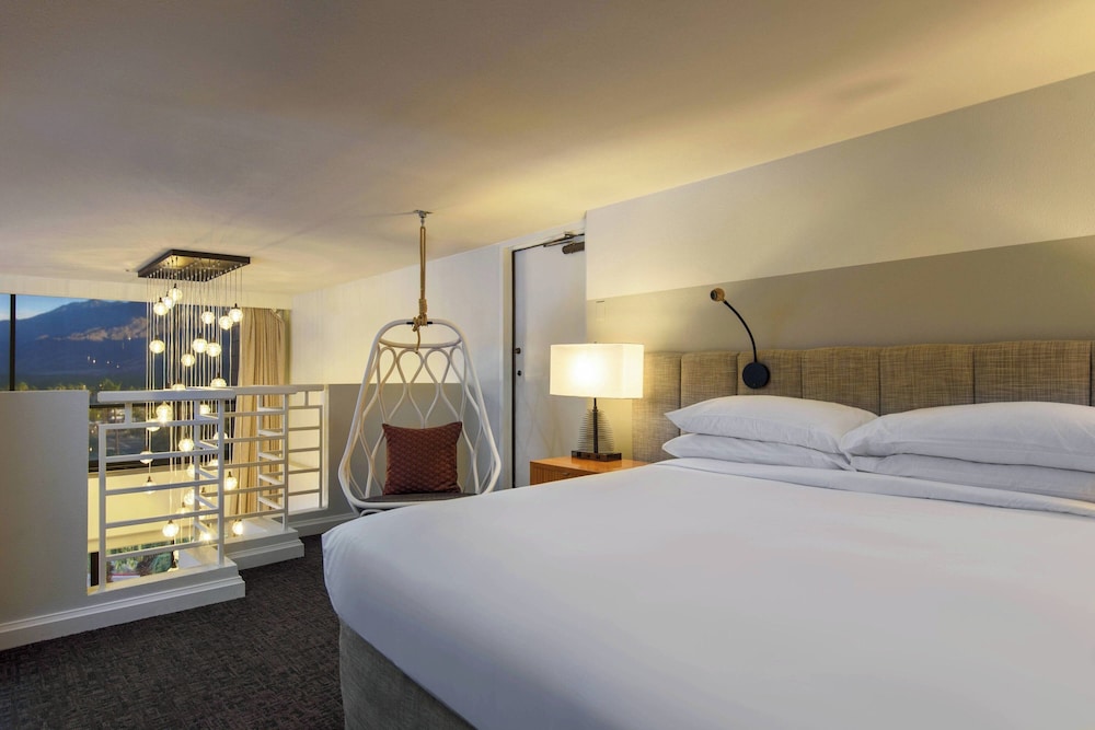 Renaissance Palm Springs Hotel - photo 22