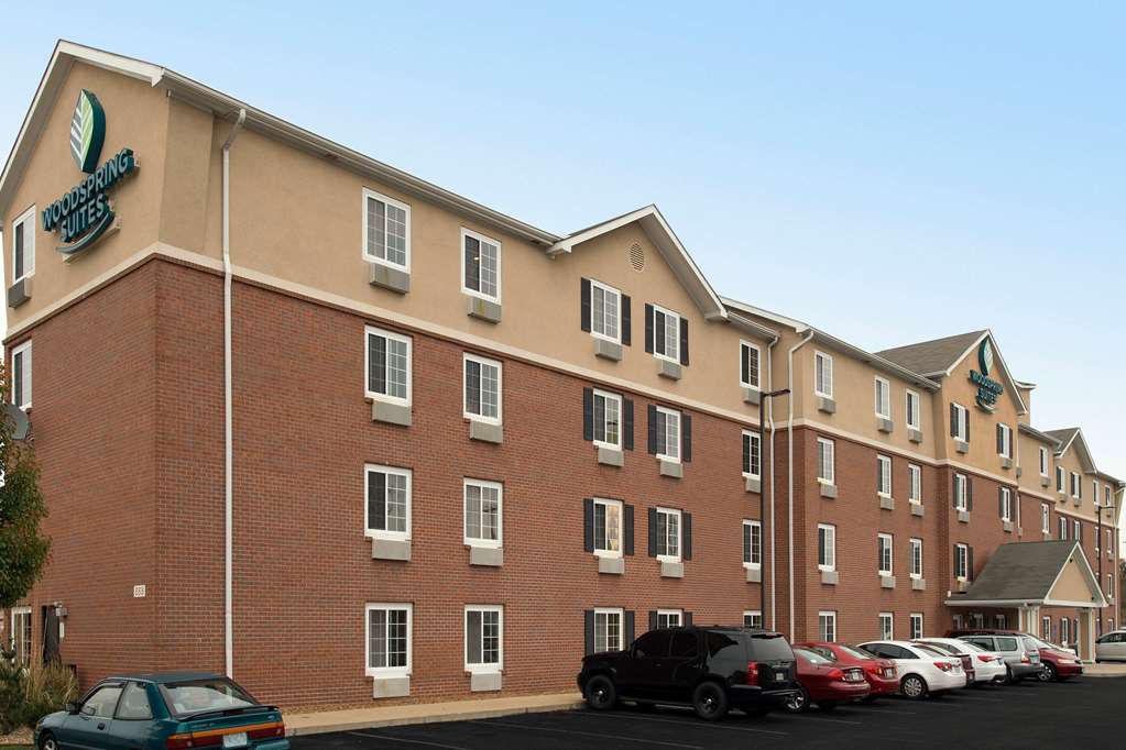 WoodSpring Suites St. Louis Arnold - photo 4