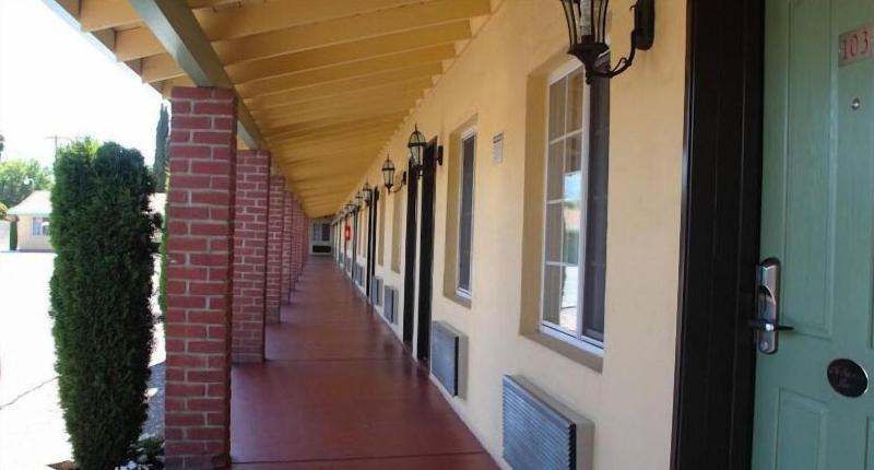 King's Rest Motel - photo 9