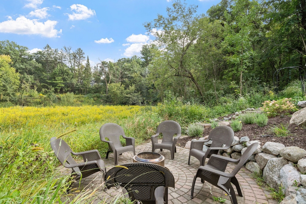 Woodland Hollow — hotel in Minnetonka
