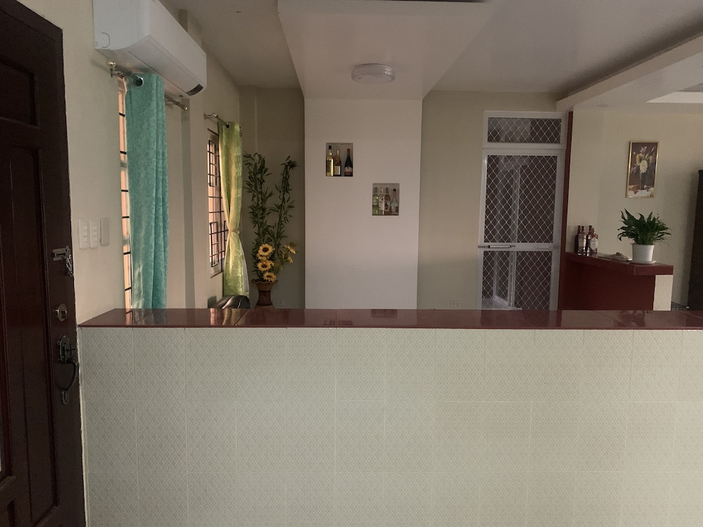 Scarlett Resorts at Laganas — hotel in Bugallon