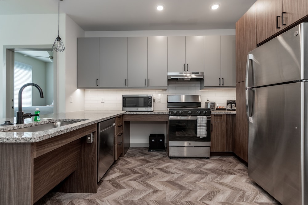 Yugo Guest Suites - photo 21