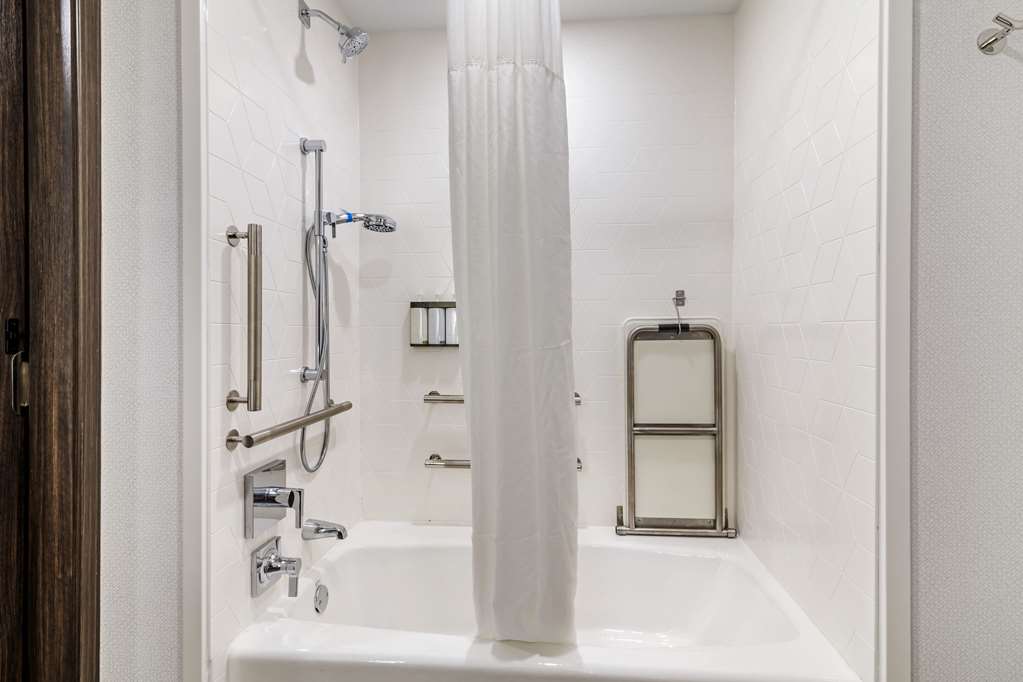 Cambria Hotel North Conway - photo 34