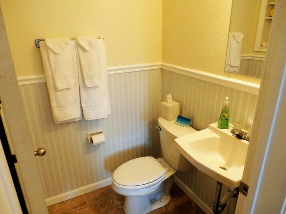 Travelier Motel - photo 37