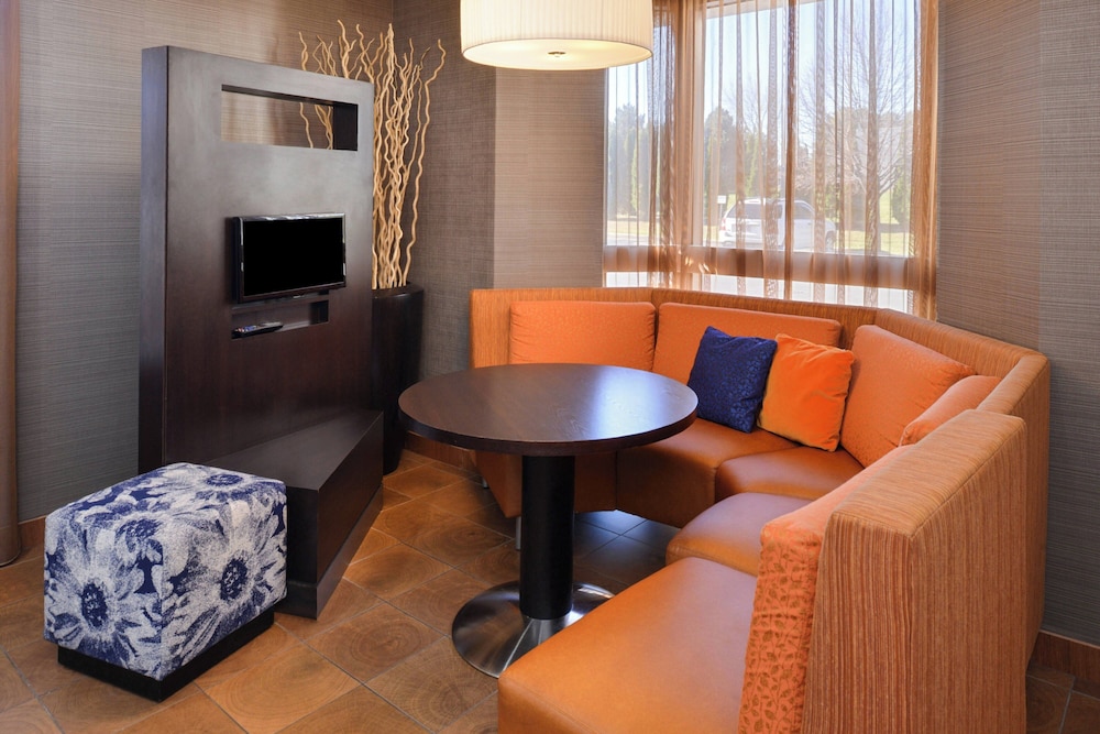 Country Inn & Suites by Radisson Brown Deer Milwaukee North - photo 29