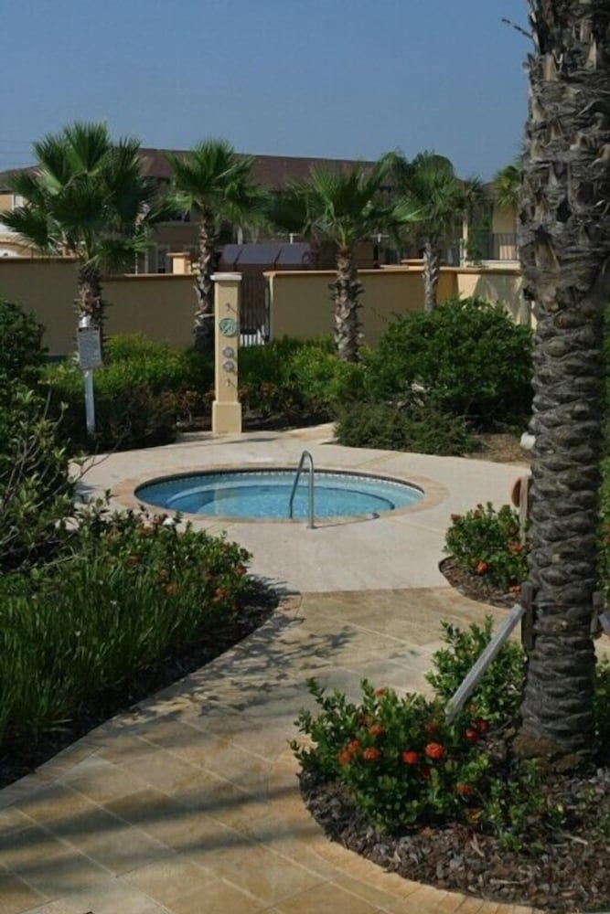 Regal Palms Resort 4 Bedroom Townhome Townhouse by RedAwning Davenport - photo 11