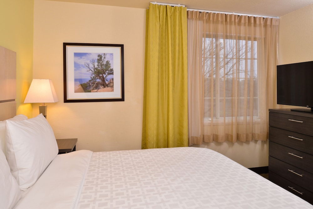 Candlewood Suites Austin Round Rock by IHG - photo 13