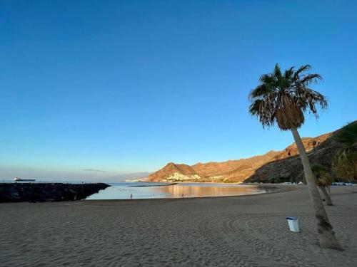Piso Entero Y Acogedor a Solo 5 Min de la Playa in Santa Cruz De Tenerife, Spain