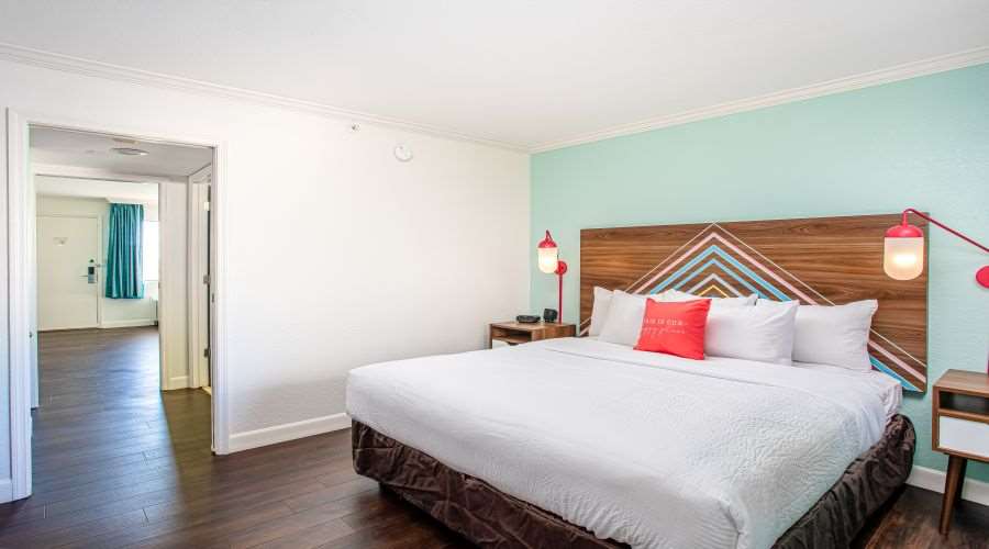 Beachside Hotel & Suites Cocoa Beach Port Canaveral - photo 9