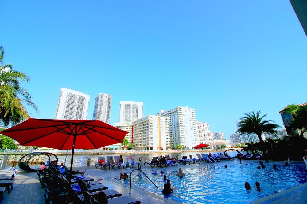 Hallandale Beach by 1stHomeRent - photo 11