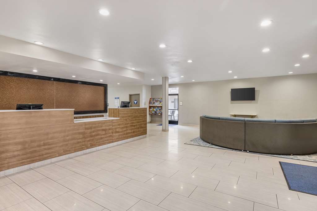 Best Western Carlsbad by the Sea - photo 28