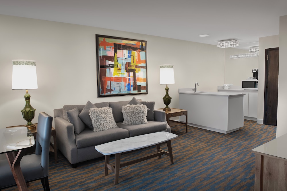 Ashland Hills Hotel & Suites - photo 34