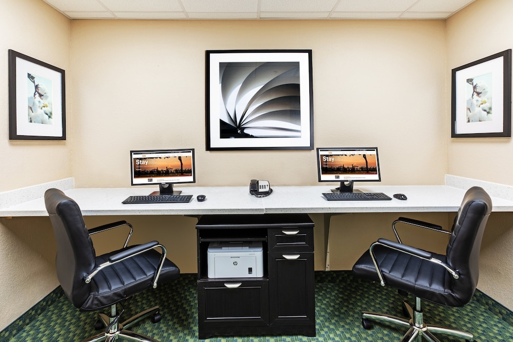 Candlewood Suites Hattiesburg by IHG - photo 19
