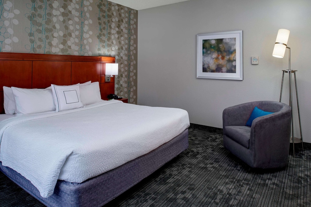 Sonesta Select Kansas City Airport Tiffany Springs - photo 10