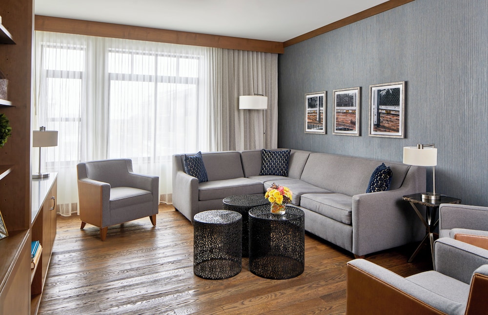 The Hotel Landing - photo 28