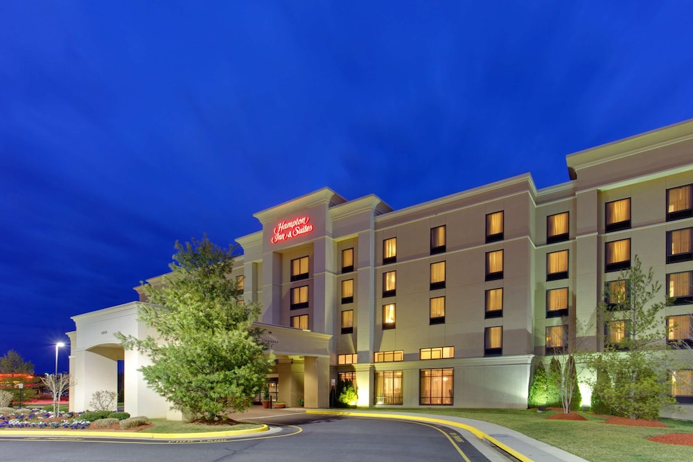 Hampton Inn & Suites Fredericksburg South - photo 2
