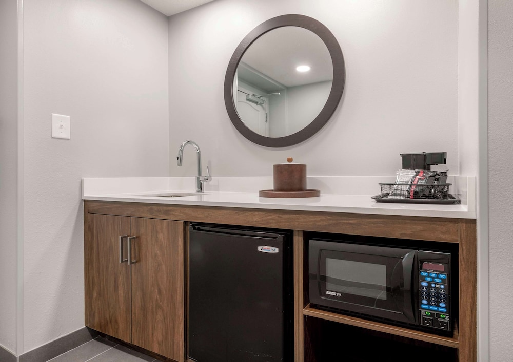 Hampton Inn & Suites Burlington NC - photo 11