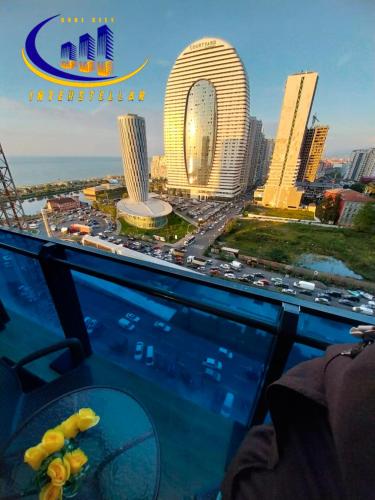Interstellar Orbi City
