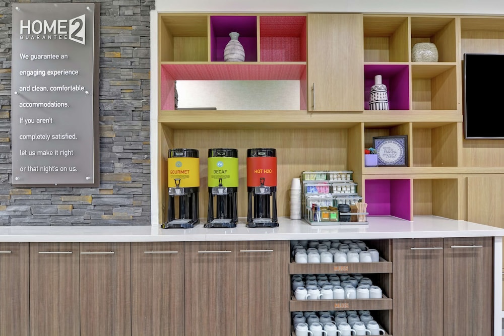 Home2 Suites by Hilton Pecos - photo 4