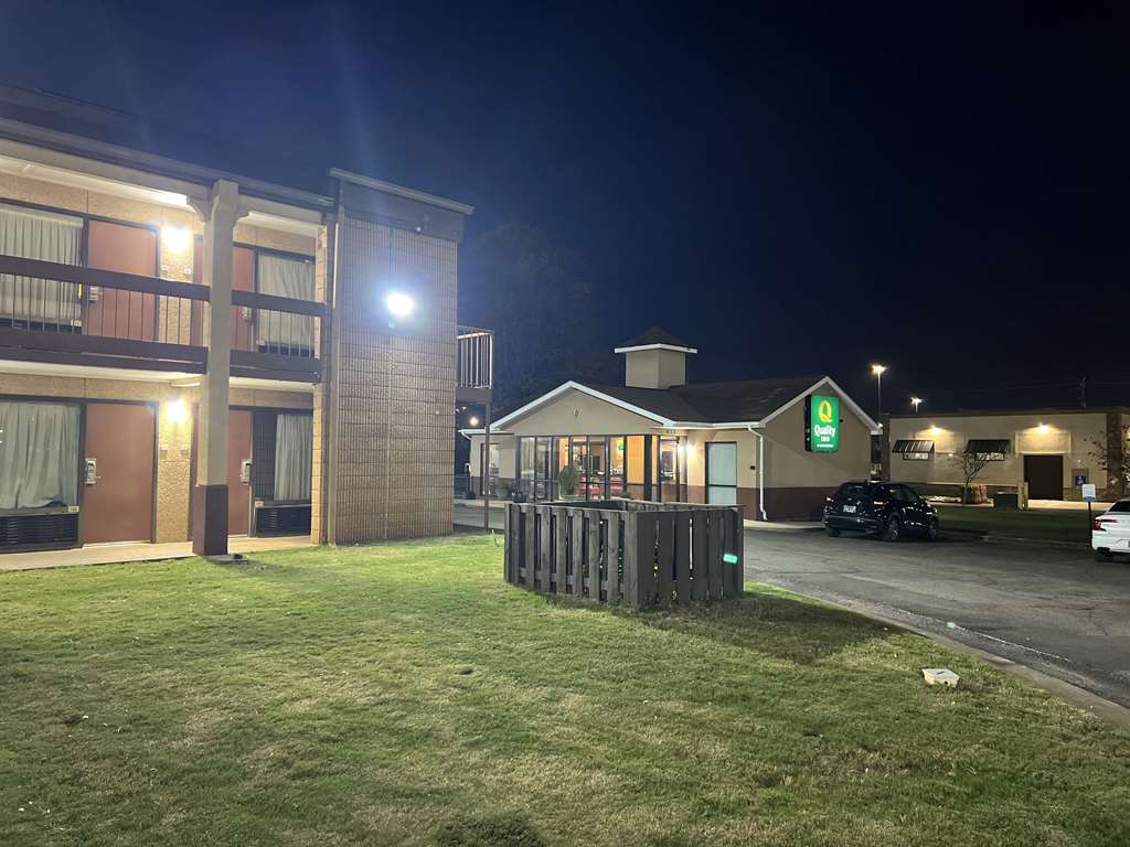 Quality Inn Madison Huntsville Decatur Hwy - photo 2