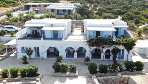 Ergina Summer Resort — 4-Star Luxury Hotel in Antiparos, Greece