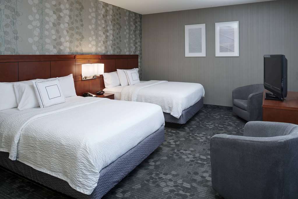 Sonesta Select Milwaukee Brookfield - photo 11