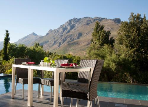 Keren's Vine Guesthouse — 4-Star Luxury Hotel in Stellenbosch, South Africa