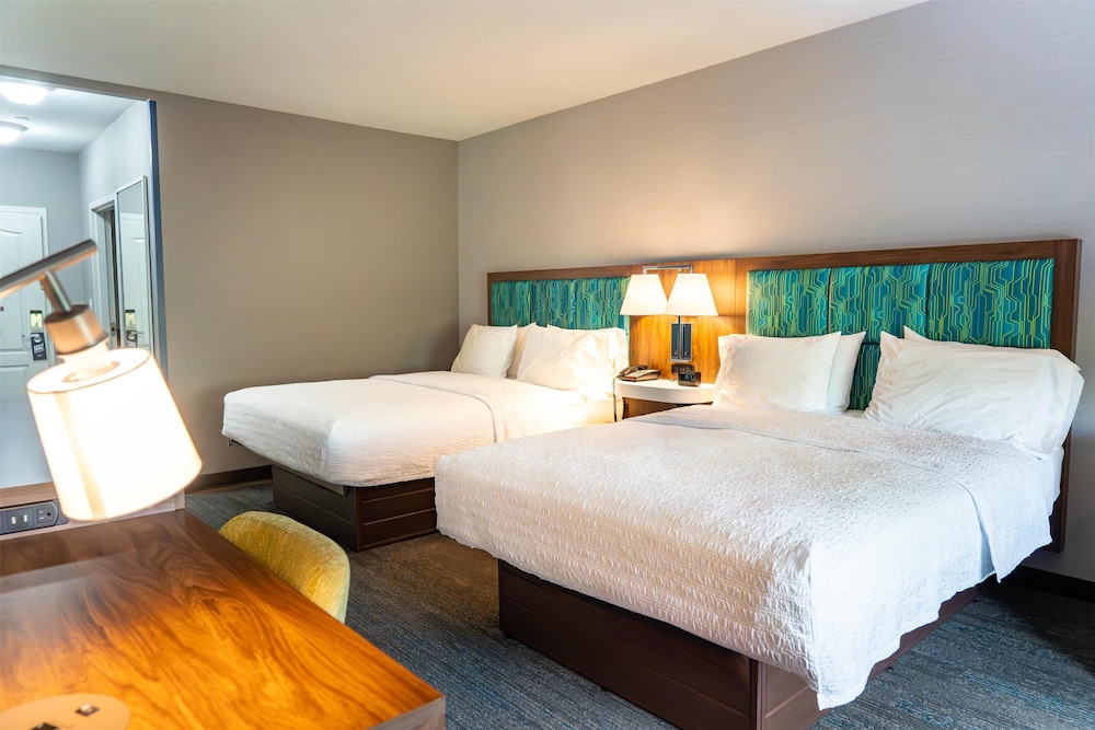 Hampton Inn Turnersville - photo 8