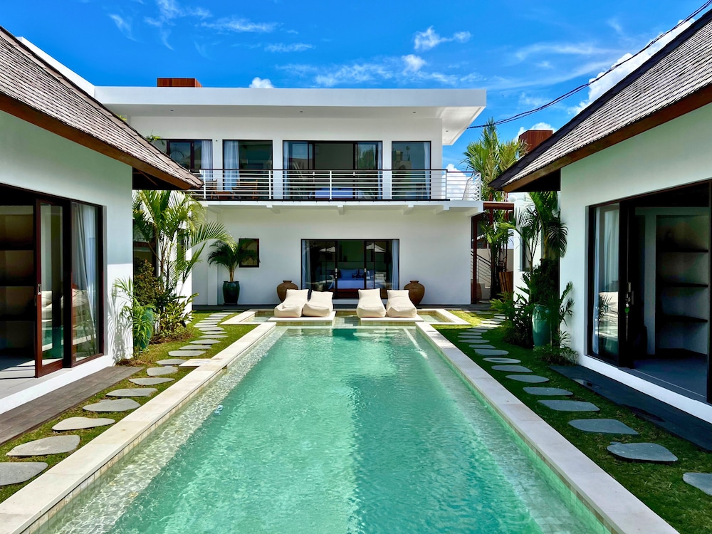 Villa Saint Laurent by Alfred in Bali — 4-Star Luxury Hotel in Seminyak, Indonesia