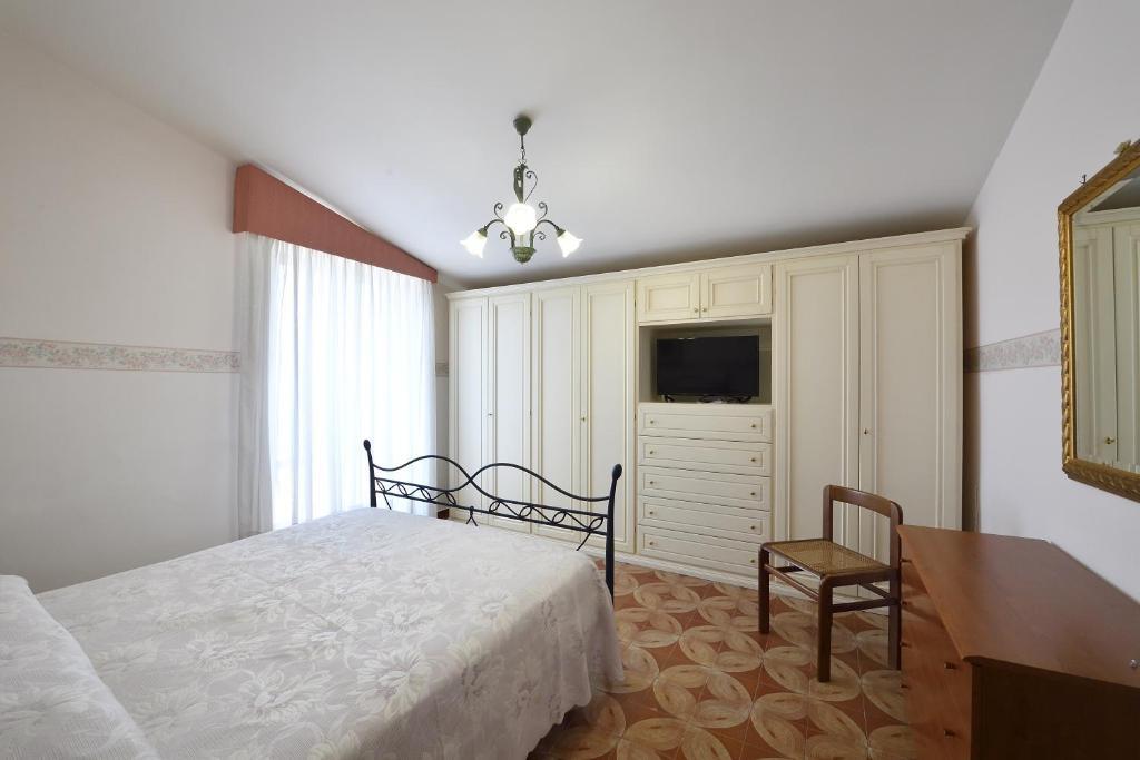 Villa Dafne mare Fondi Sperlonga — 4-Star Luxury Hotel in Fondi, Italy
