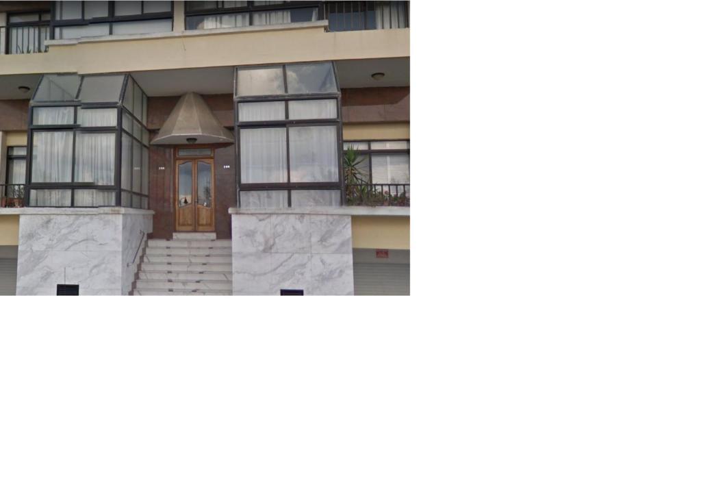 Large seafront 3 bedroom apartment in the heart of Sliema MMAI1 2 — 4-Star Luxury Hotel in Sliema, Malta
