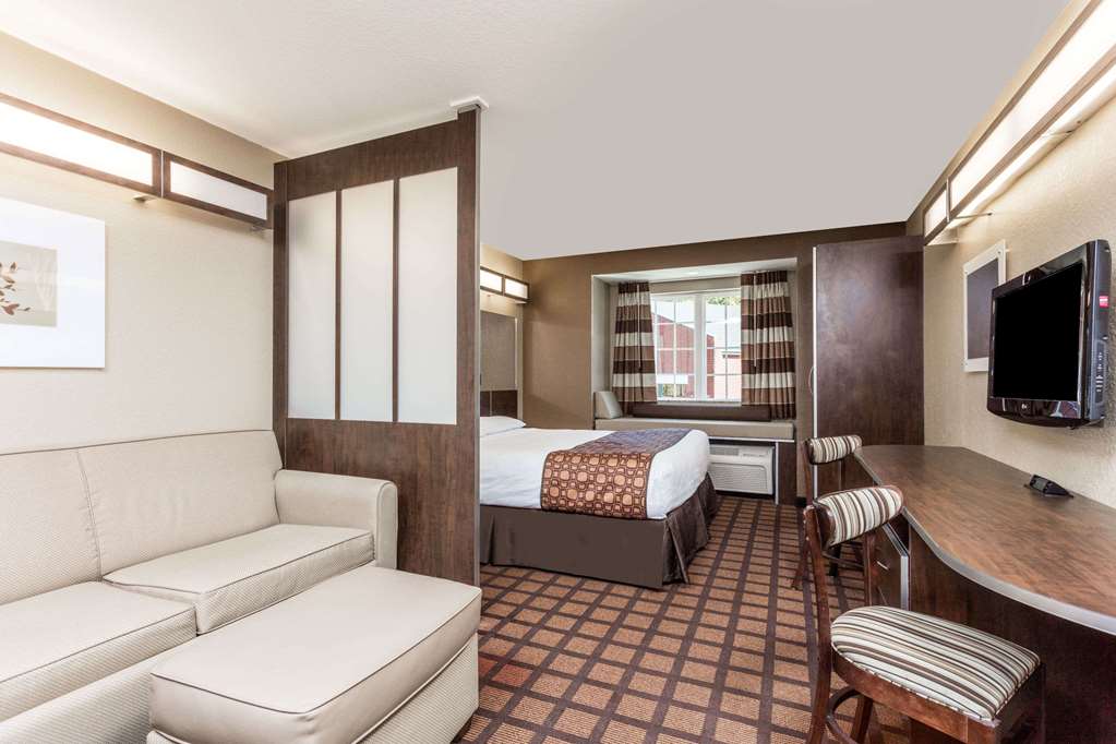 Microtel Inn & Suites by Wyndham Macon - photo 13