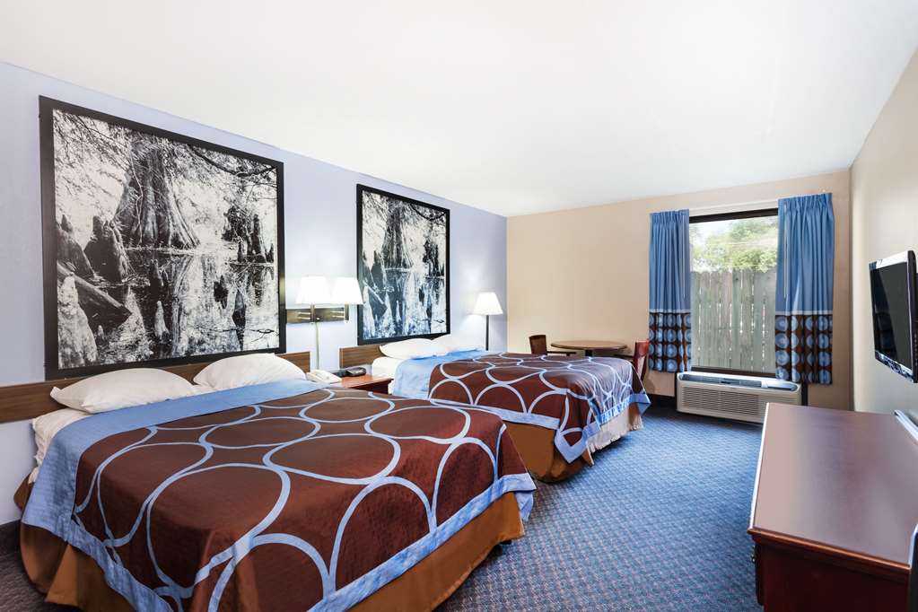 Super 8 by Wyndham Indianola - photo 6