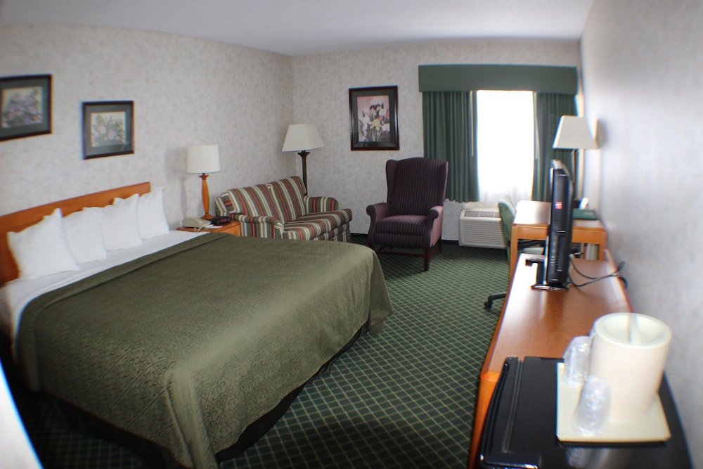 All Seasons Inn & Suites Smithfield Providence - photo 8