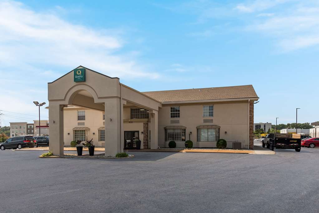 Quality Inn Saint Louis Airport - photo 3