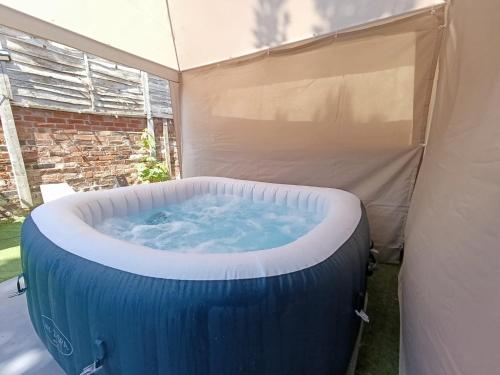 Open Mind Property 6 Luxury Bedrooms with Free Parking — 4-Star Luxury Hotel in Portsmouth, United Kingdom