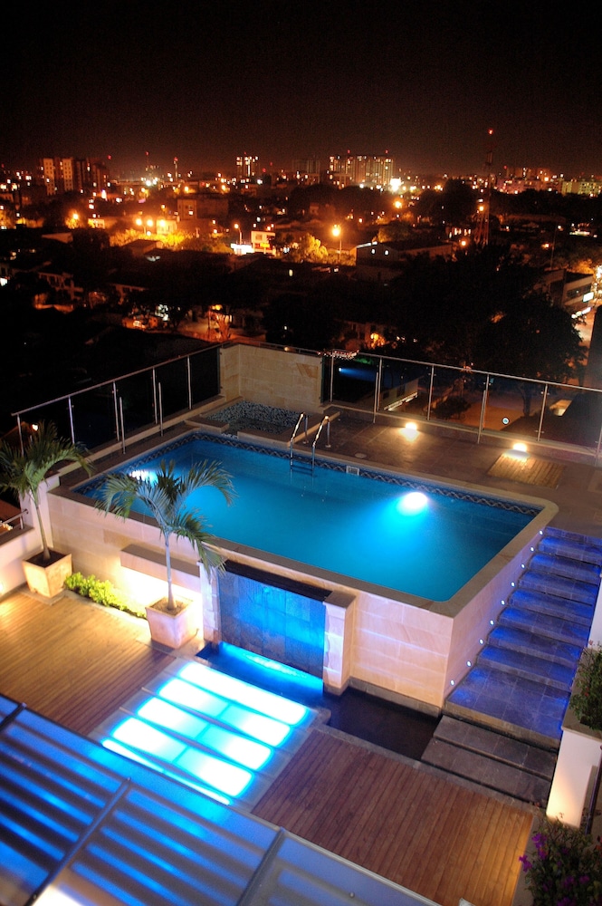 Hotel Toscana Plaza — hotel in Cali
