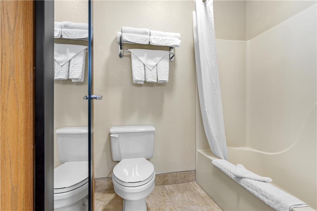 Best Western Teal Lake Inn - photo 39