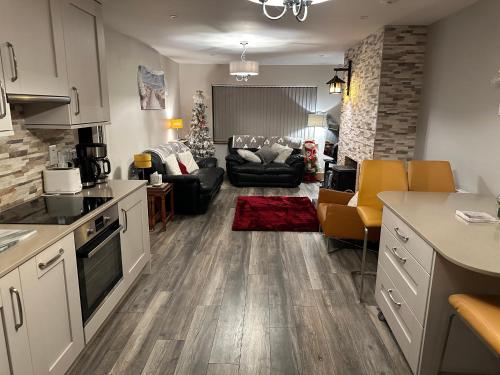 Harmony House enclosed property near beach and lake — 4-Star Luxury Hotel in Tra Mhor, Republic of Ireland