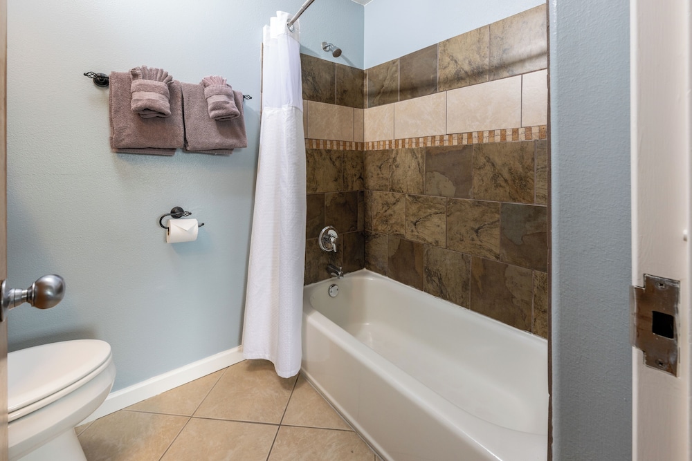 Seaside Oceanfront Inn - photo 145