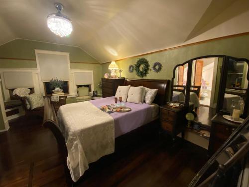 The Abriendo Inn - photo 22
